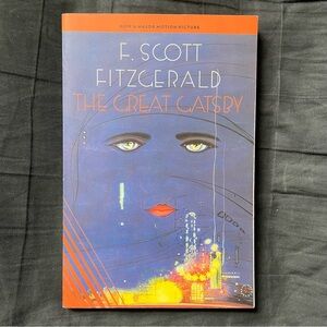 The Great Gatsby Paperback (F. Scott Fitzgerald)